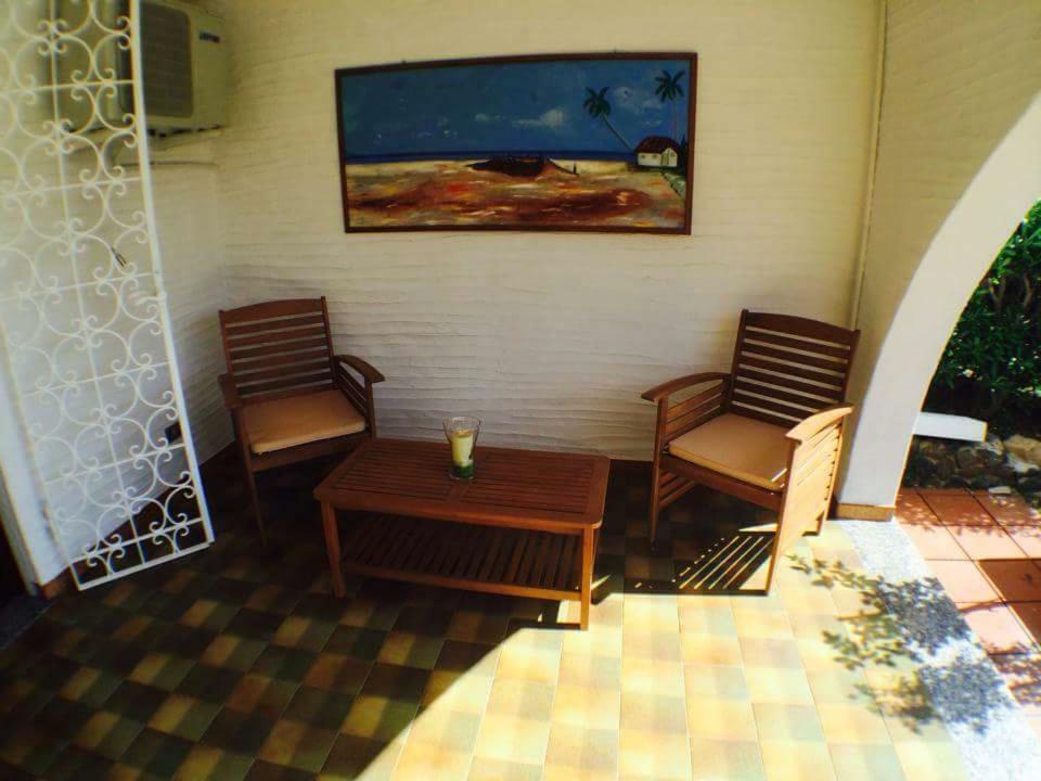 Villa Nicanda- 100 Mt Dal Mare- Giardino Porto Columbu - Perd'E Sali Kültér fotó