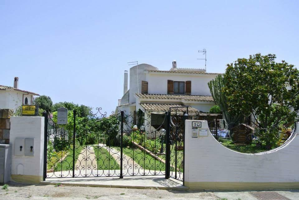 Villa Nicanda- 100 Mt Dal Mare- Giardino Porto Columbu - Perd'E Sali Kültér fotó